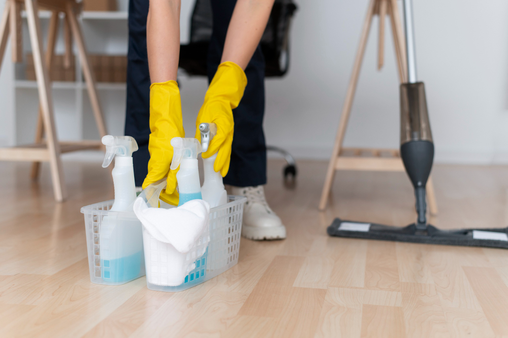 Hardwood Floor Cleaning Services: A Comprehensive Guide for Homeowners